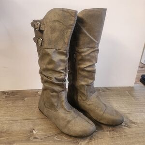Target Brand Gray Mid-Calf Moto Boots Side Zipper‎ Buckle Straps Womens Size 4